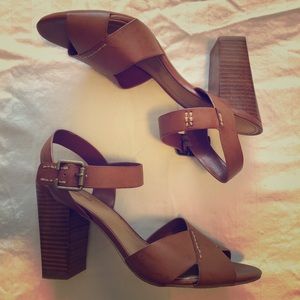Crown Vintage tan block heels